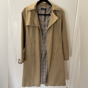 Burberry Mid-Length Heritage Trench Coat